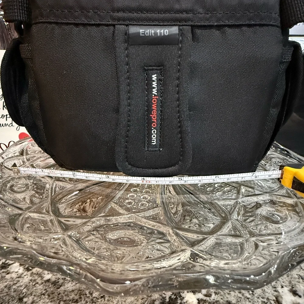Lowepro Edit 110 Black Nylon Digital / Video / Camera Bag